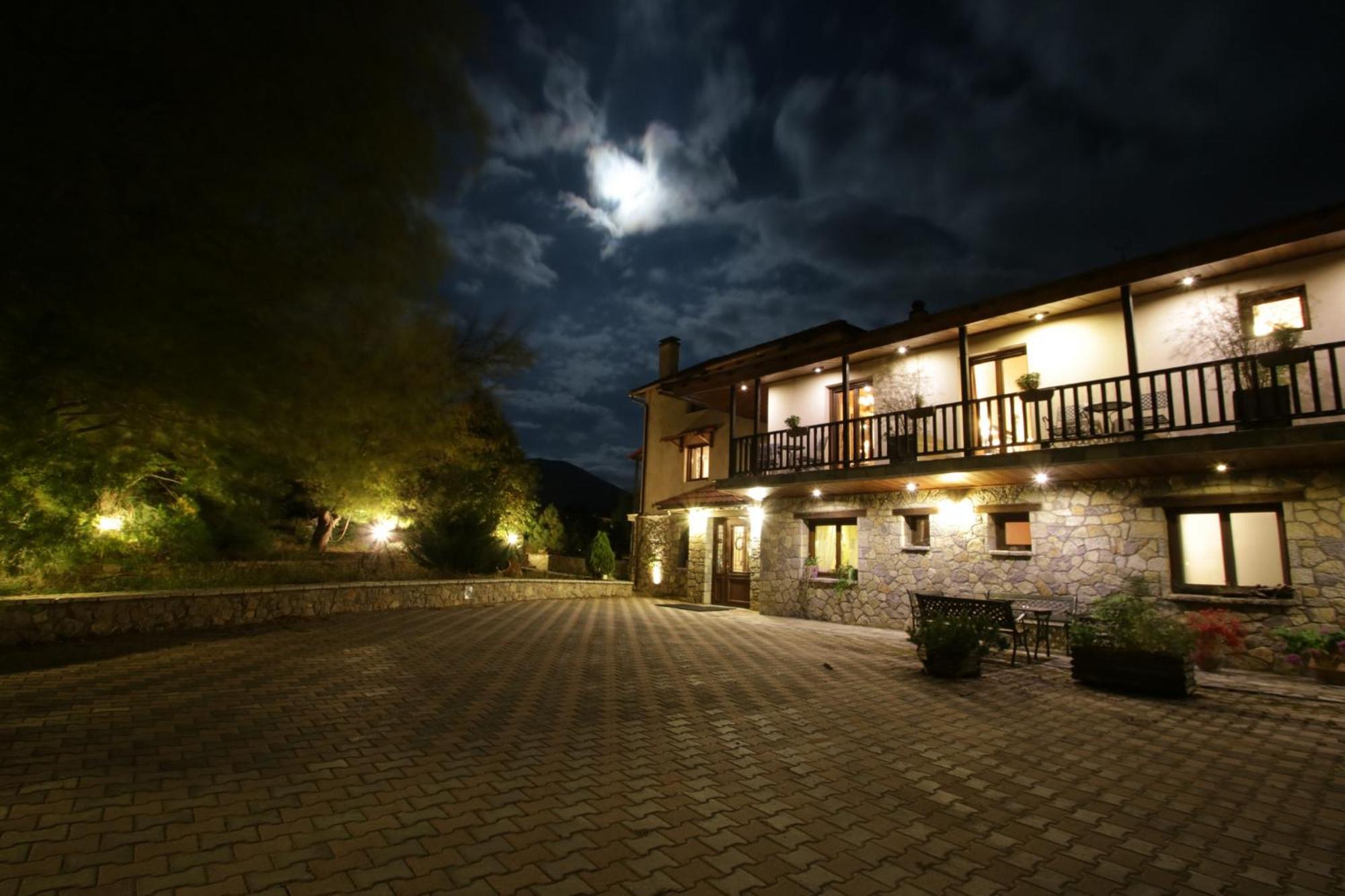 Boutique Hotel Skamnos Arachova Esterno foto